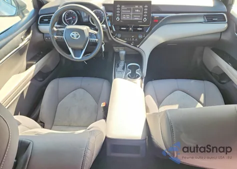 2022 Toyota Camry Le из США, поврежденный, VIN 4T1C11AK4NU057281